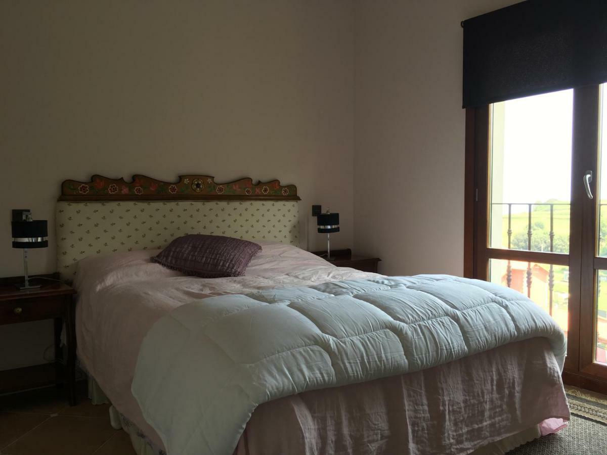 La Casa En El Camino Guest House Pendueles Ngoại thất bức ảnh