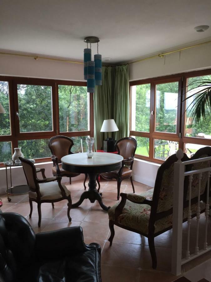 La Casa En El Camino Guest House Pendueles Ngoại thất bức ảnh