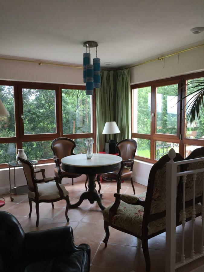La Casa En El Camino Guest House Pendueles Ngoại thất bức ảnh